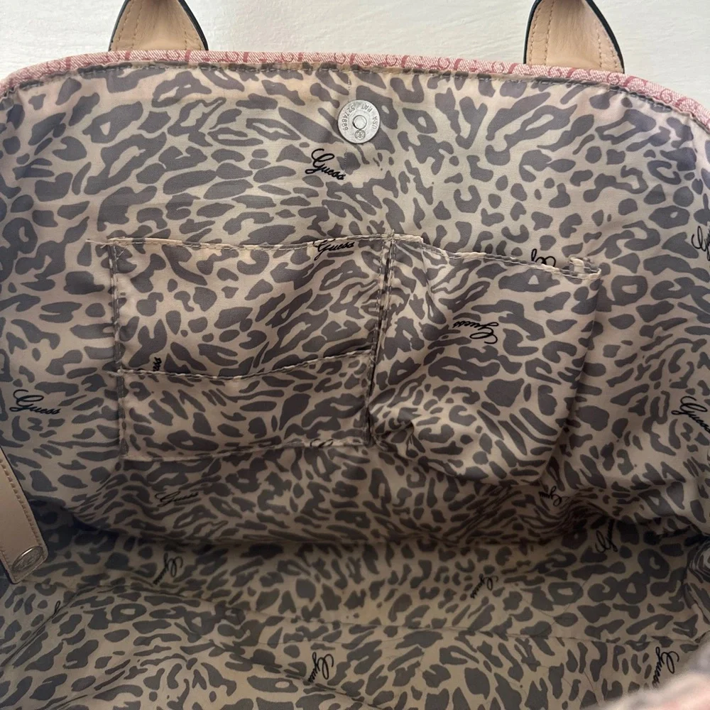 Vintage Pink Guess Bag - Picture 5 of 5